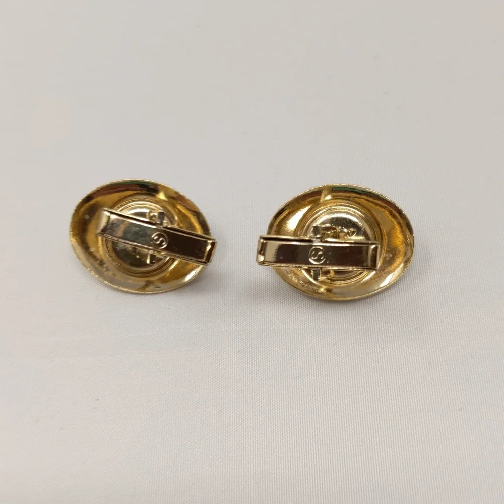 None gold tone